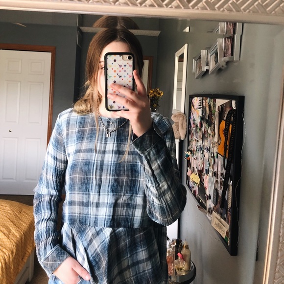 H&M Plaid Top - Picture 6 of 6